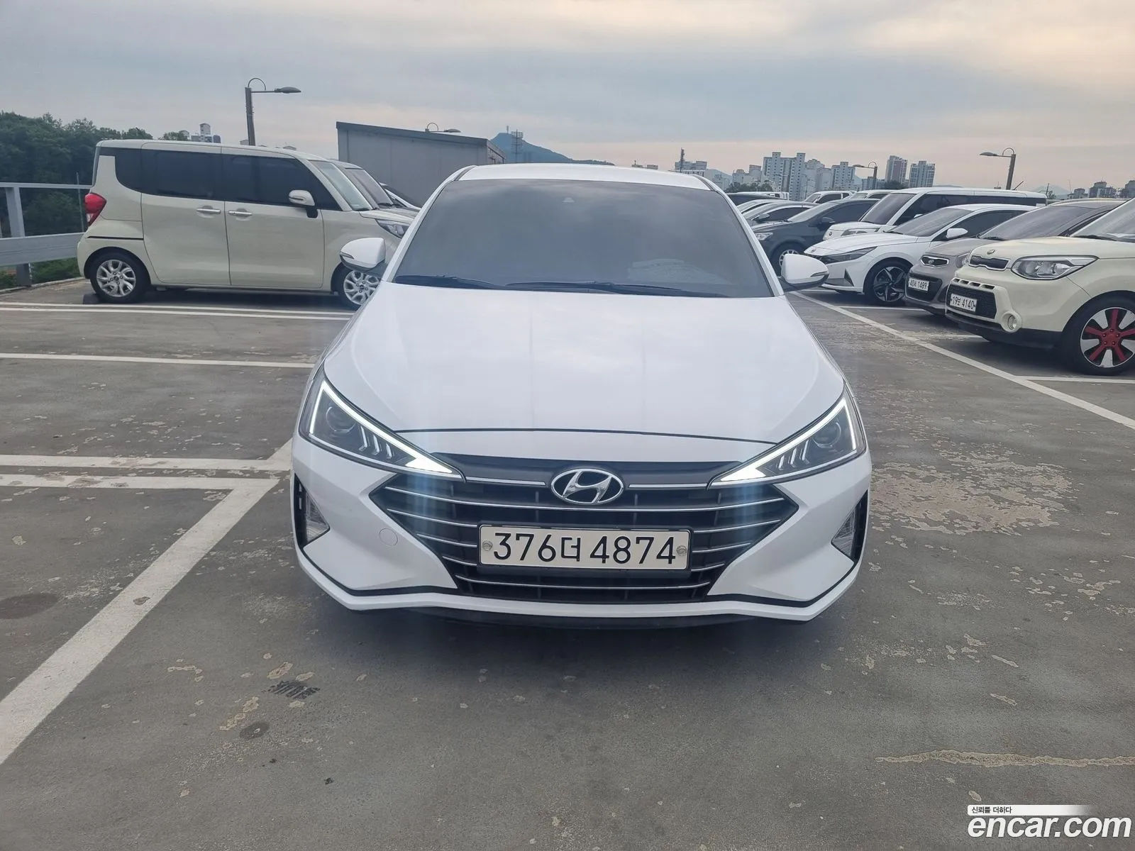 Hyundai Elantra AD 2019 — 17