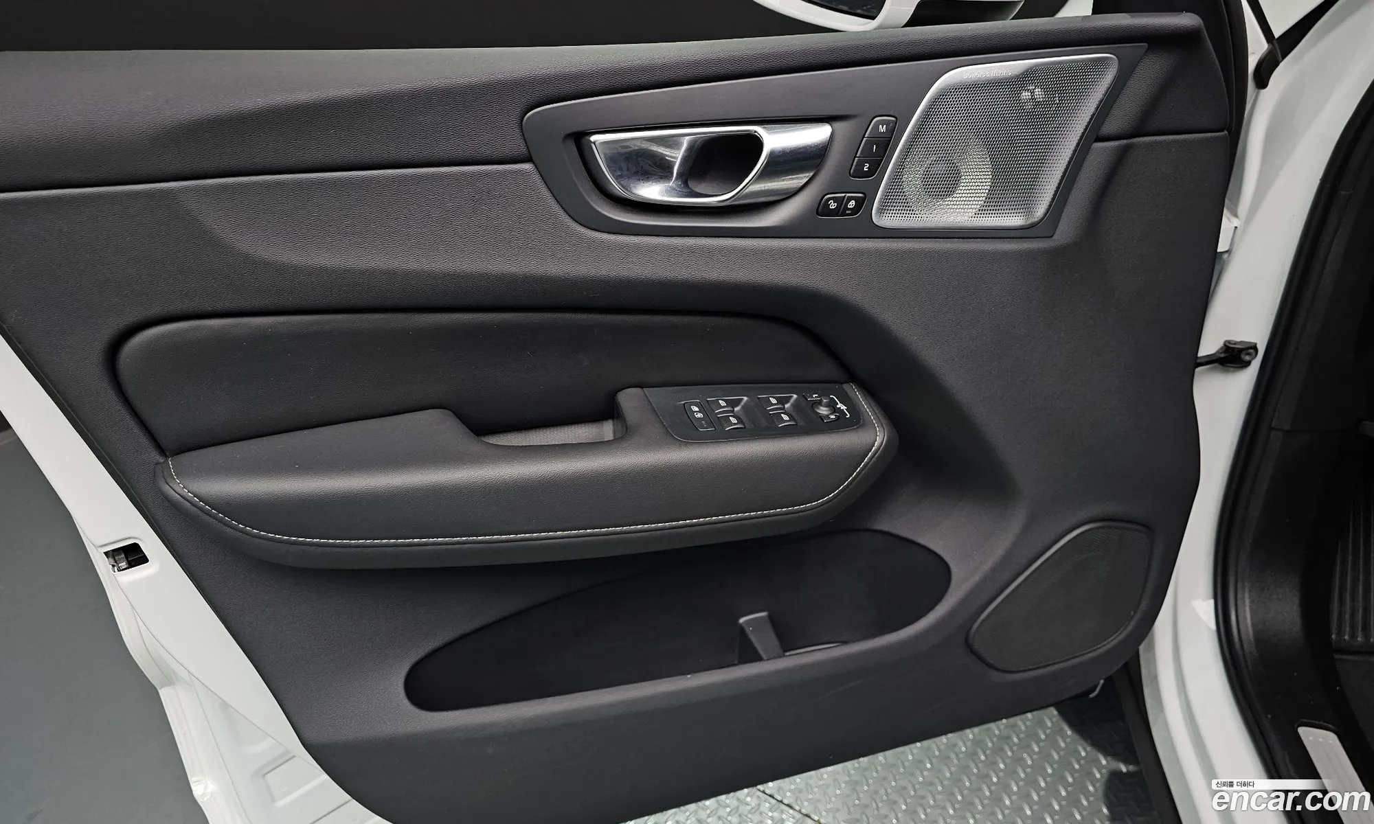 Volvo XC60 2024 YV1UZ0628S1055951 — 21