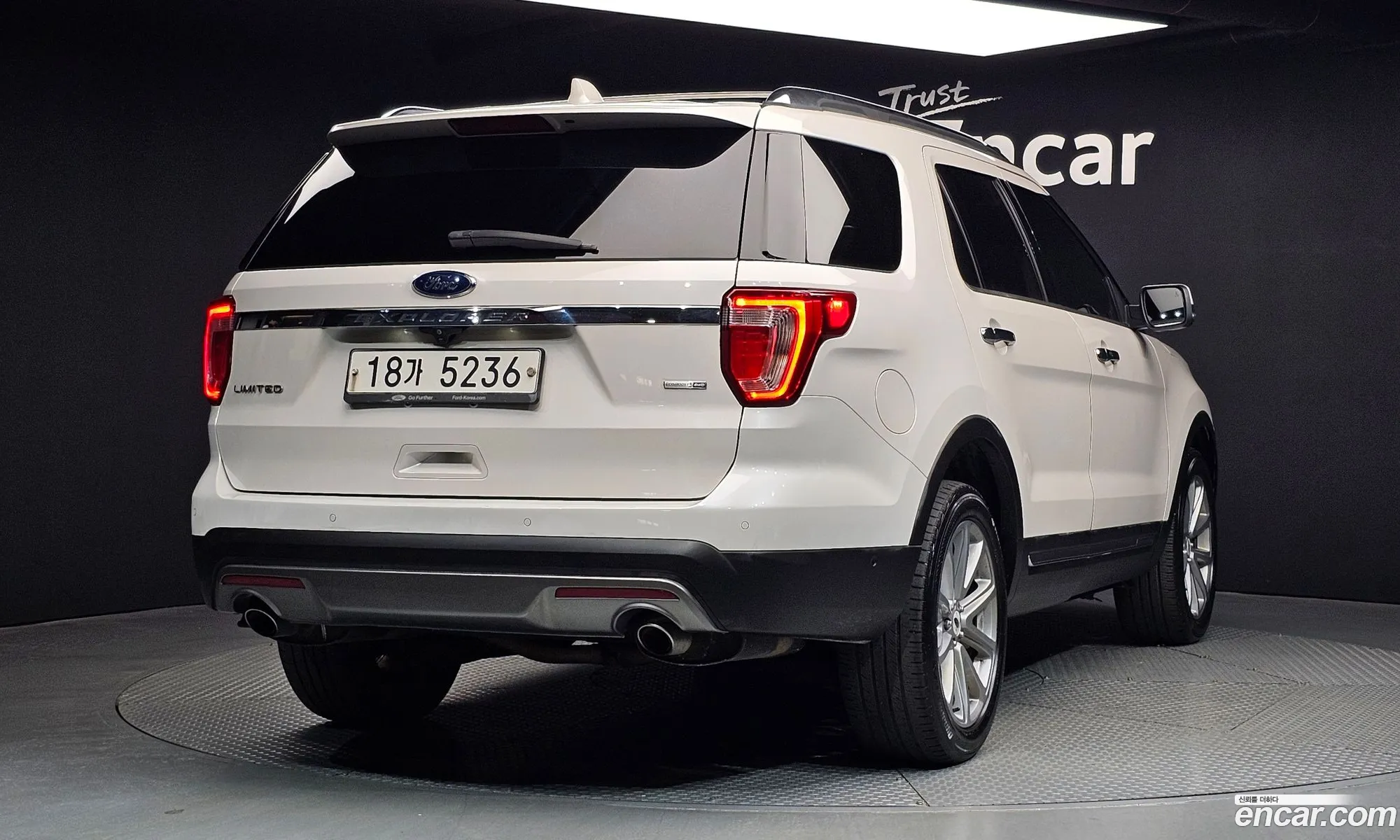 Ford Explorer 2017 1FM5K8FH4HGC40971 — 5