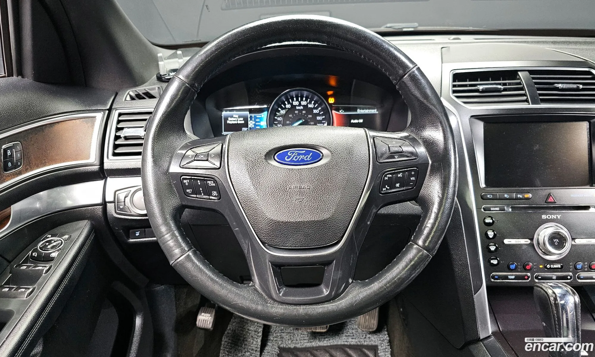 Ford Explorer 2017 1FM5K8FH4HGC40971 — 15
