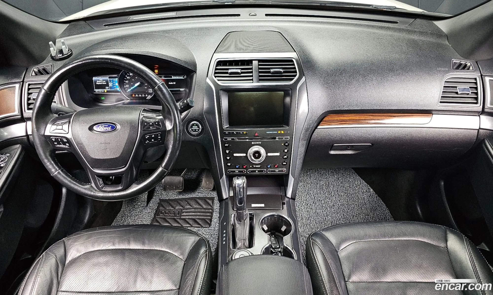 Ford Explorer 2017 1FM5K8FH4HGC40971 — 2