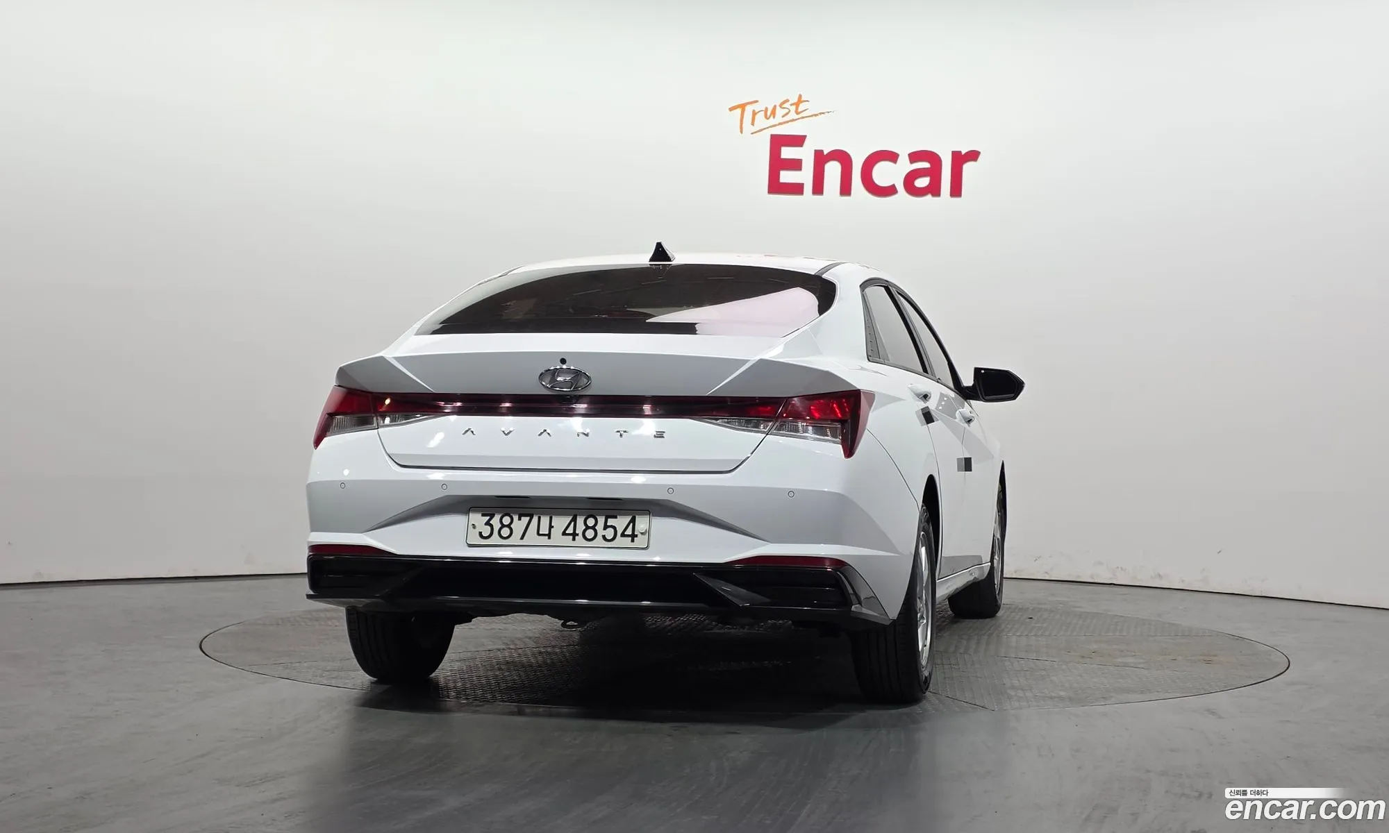 Hyundai Elantra 2021 — 20