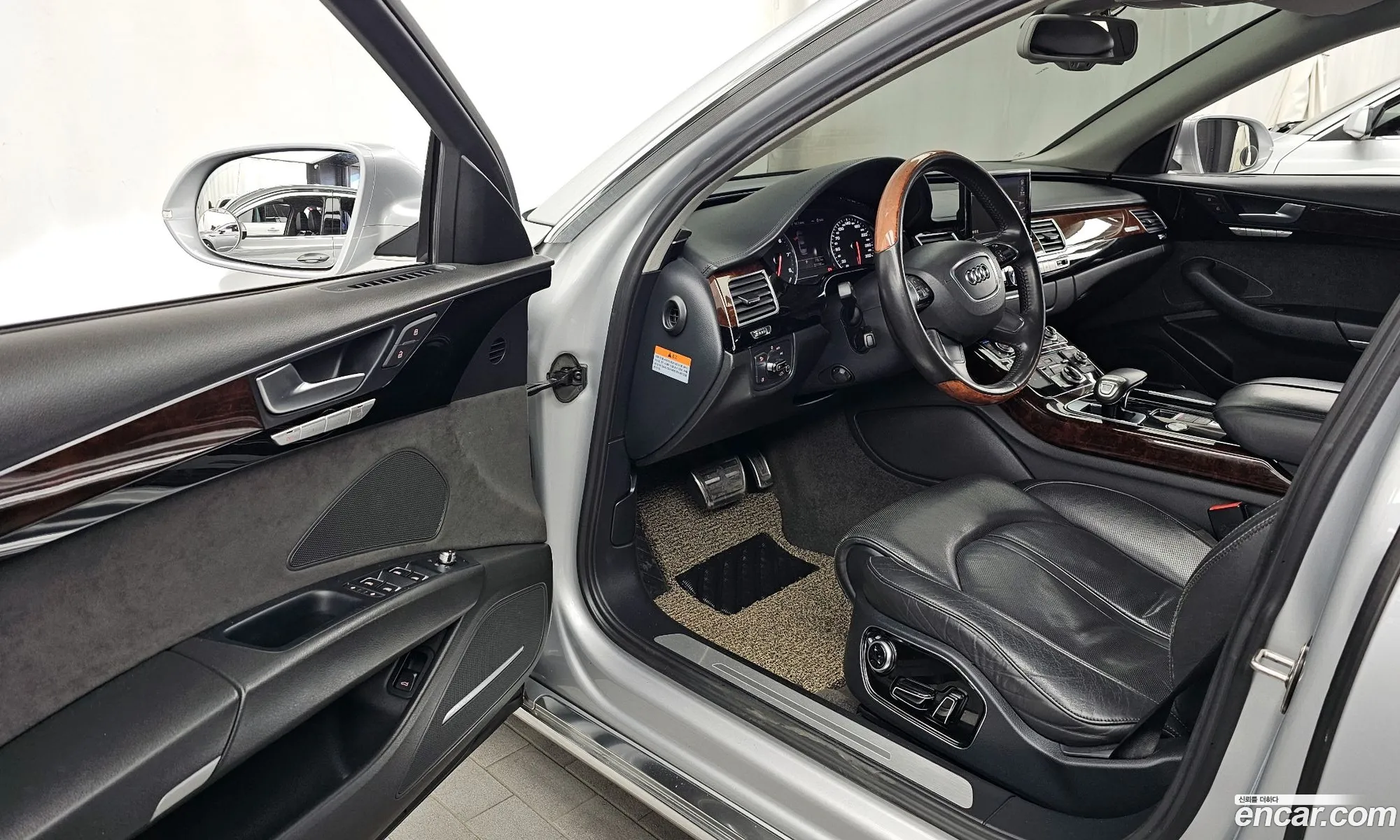 Audi A8 2011 WAUZZZ4H3BN019663 — 12