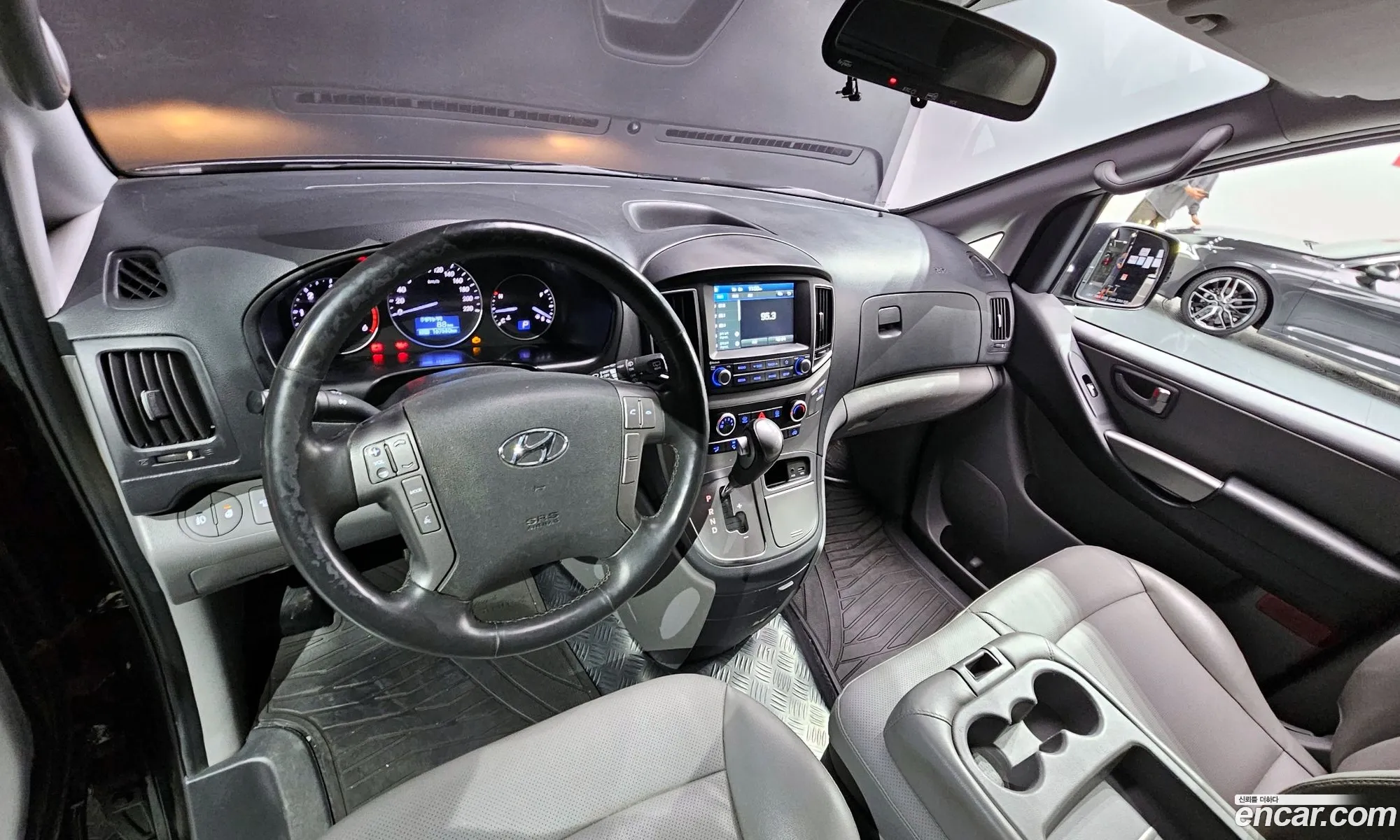 Hyundai Grand Starex 2020 — 8