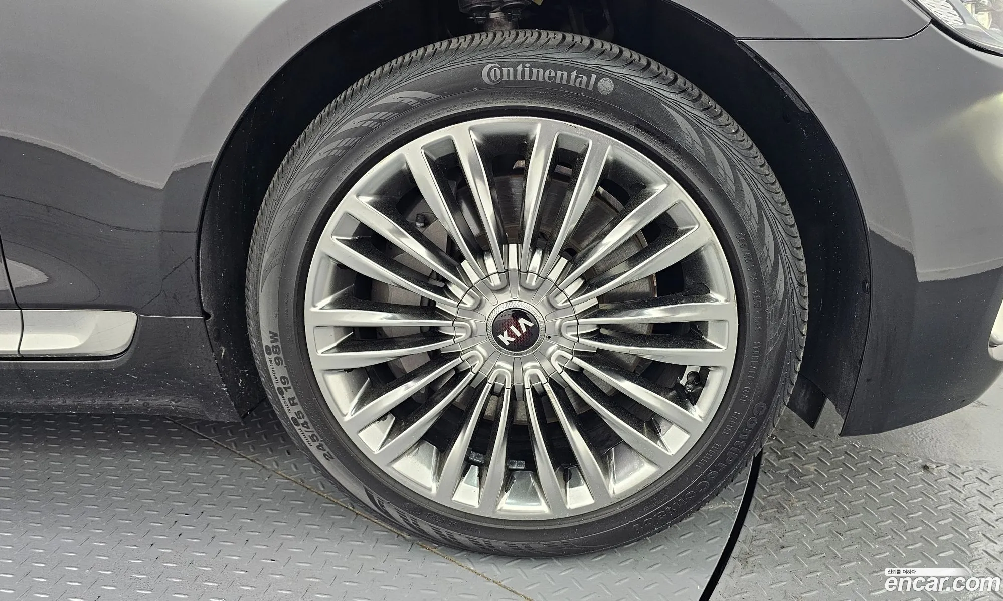 Kia The K9 2018 — 14