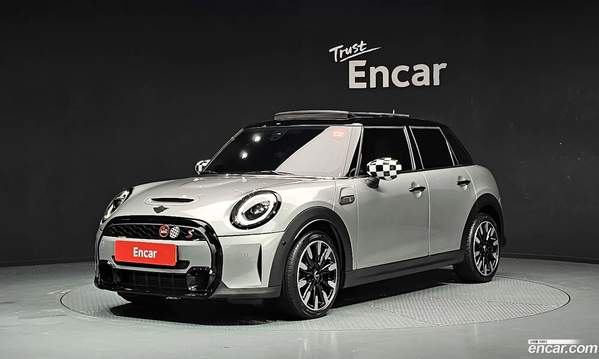 Mini Cooper S 2023 WMW61DK08P2T77473 — 31