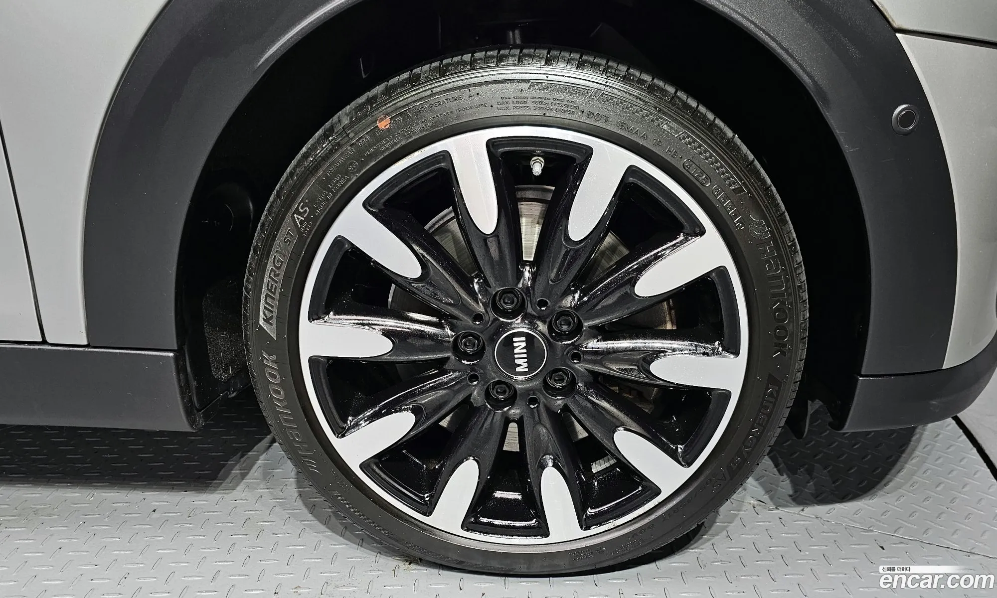 Mini Cooper S 2023 WMW61DK08P2T77473 — 5