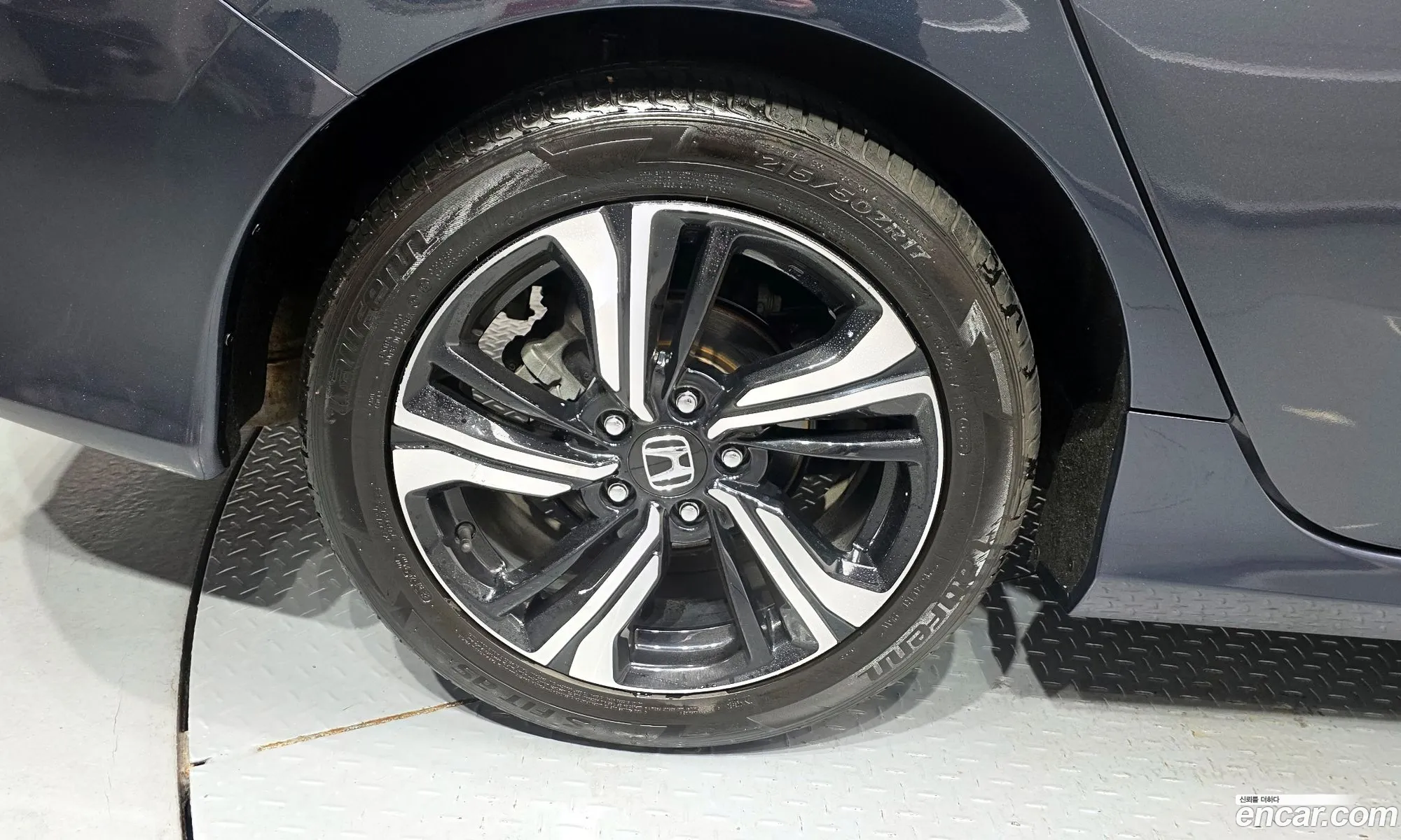 Honda Civic 2017 19XFC2674HE300001 — 13