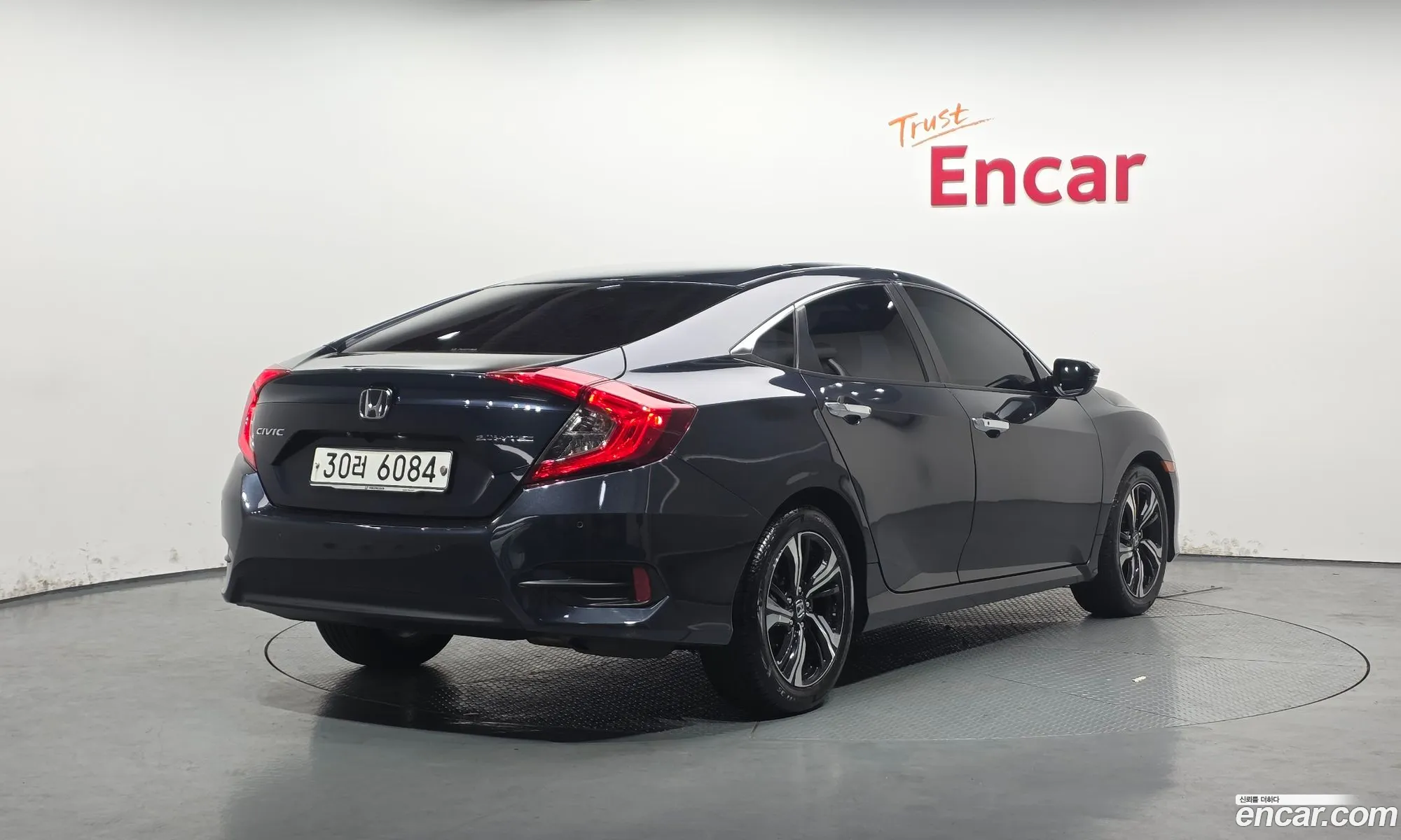 Honda Civic 2017 19XFC2674HE300001 — 10
