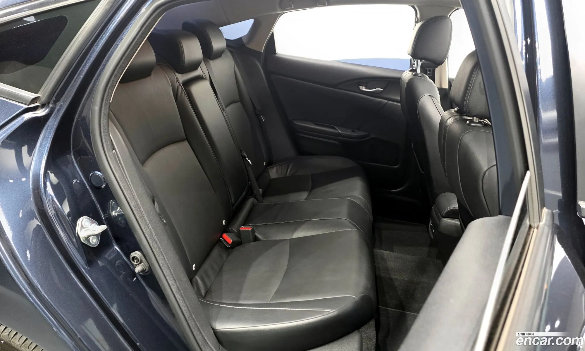 Honda Civic 2017 19XFC2674HE300001 — 9