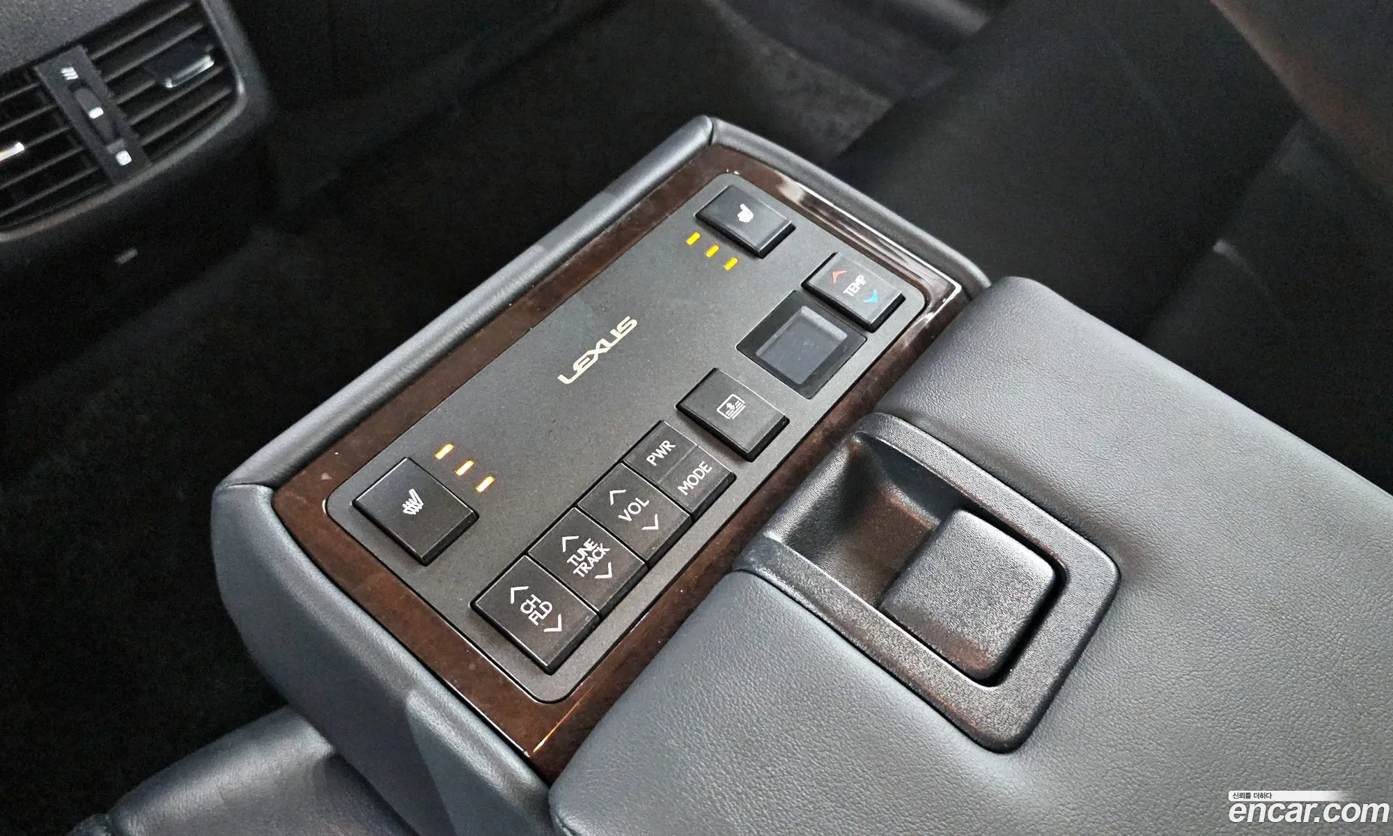 Lexus ES300h 2014 — 9