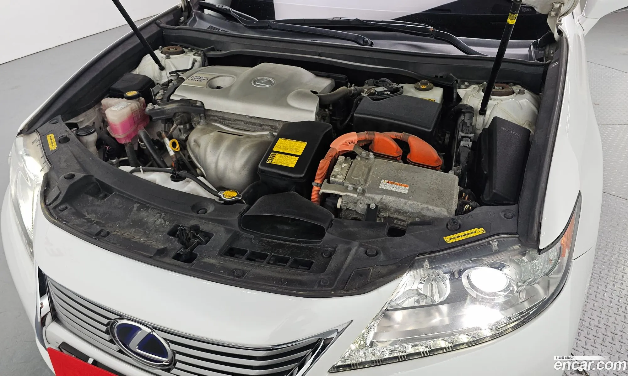 Lexus ES300h 2014 — 14