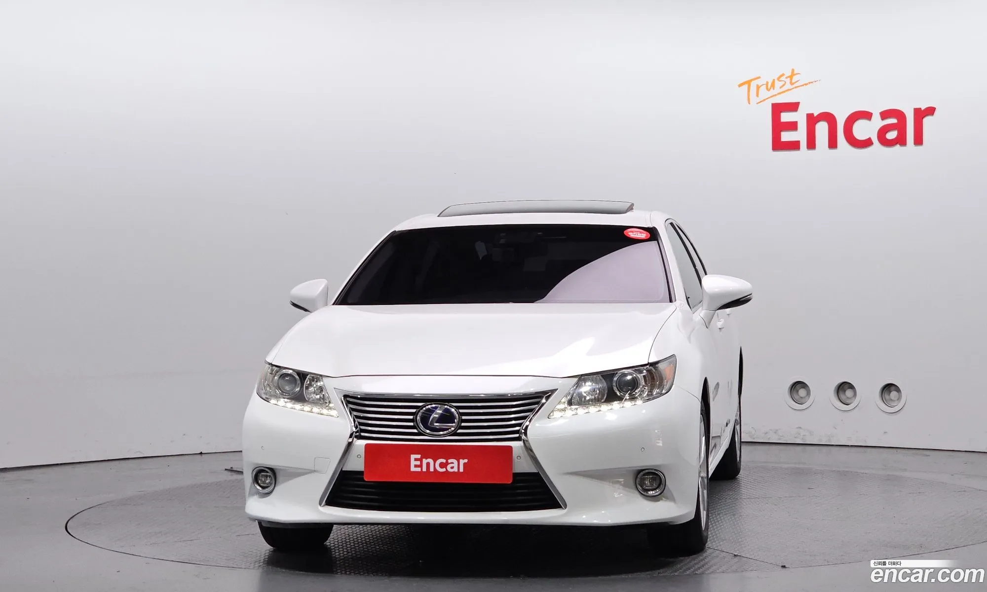 Lexus ES300h 2014 — 11