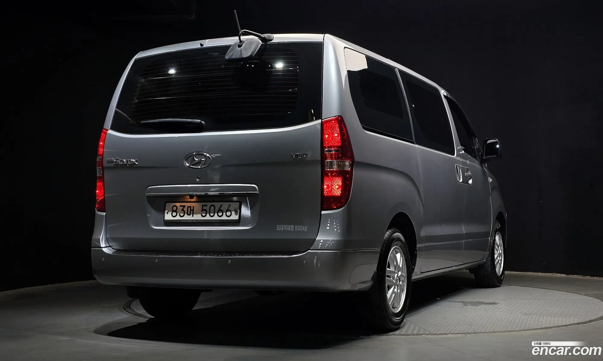 Hyundai Grand Starex 2018 — 15