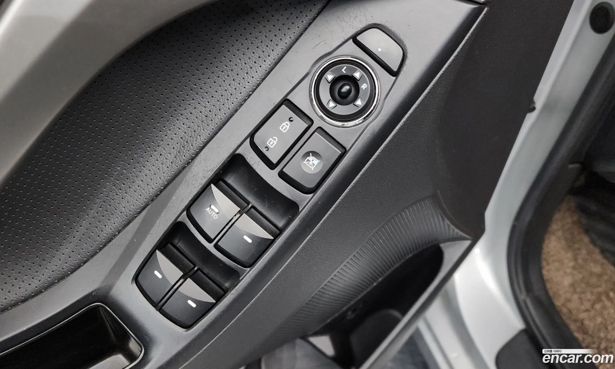 Hyundai Elantra MD 2013 — 18