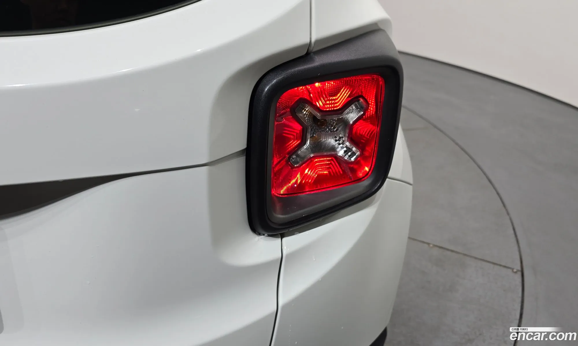 Jeep Renegade 2019 1C4BU0000KPK45510 — 4