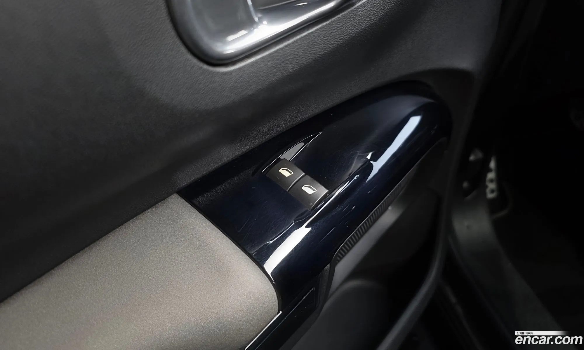 Citroen/DS C4 Cactus 2018 VF70BBHYHKE500182 — 21