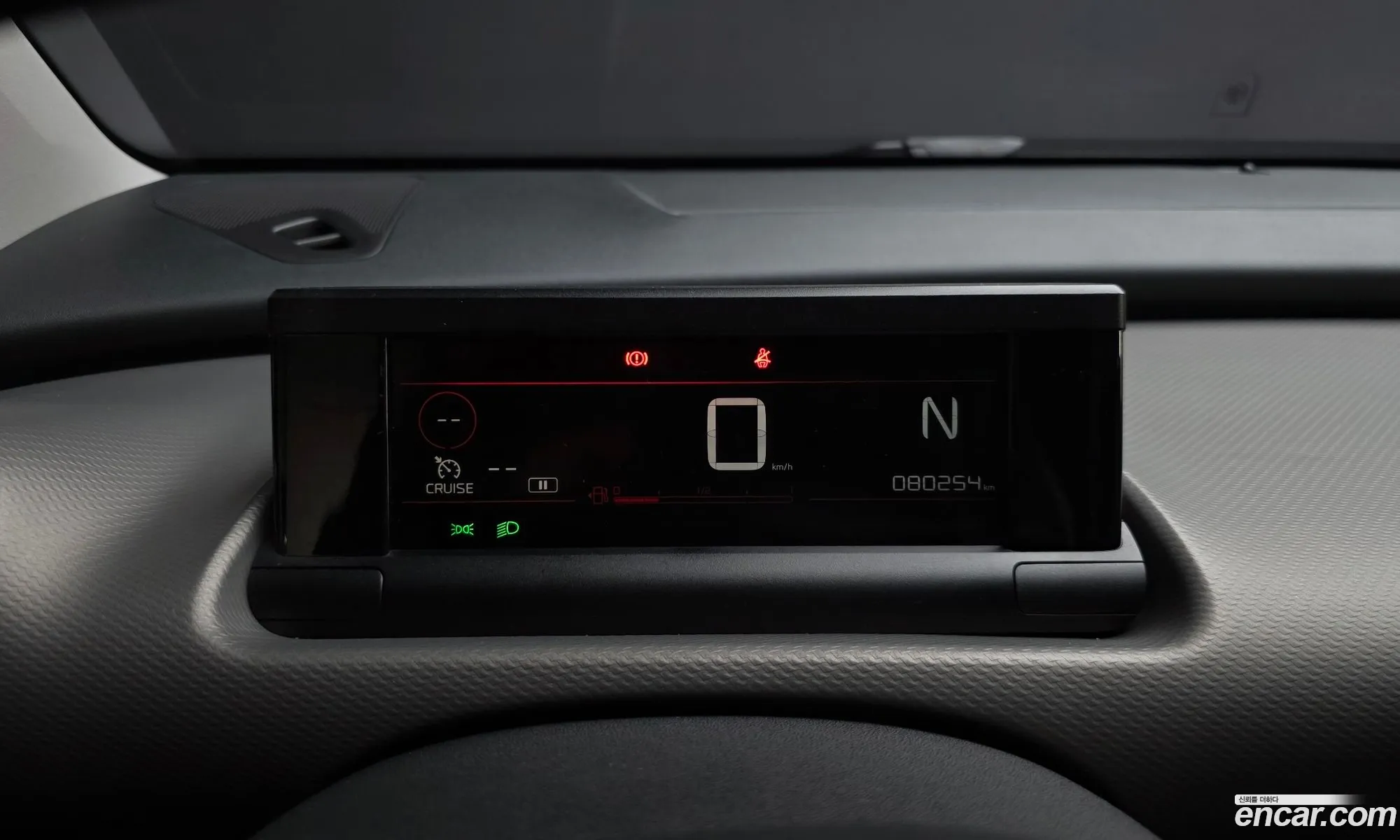 Citroen/DS C4 Cactus 2018 VF70BBHYHKE500182 — 8