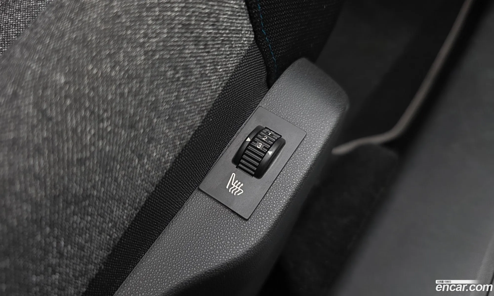 Citroen/DS C4 Cactus 2018 VF70BBHYHKE500182 — 6