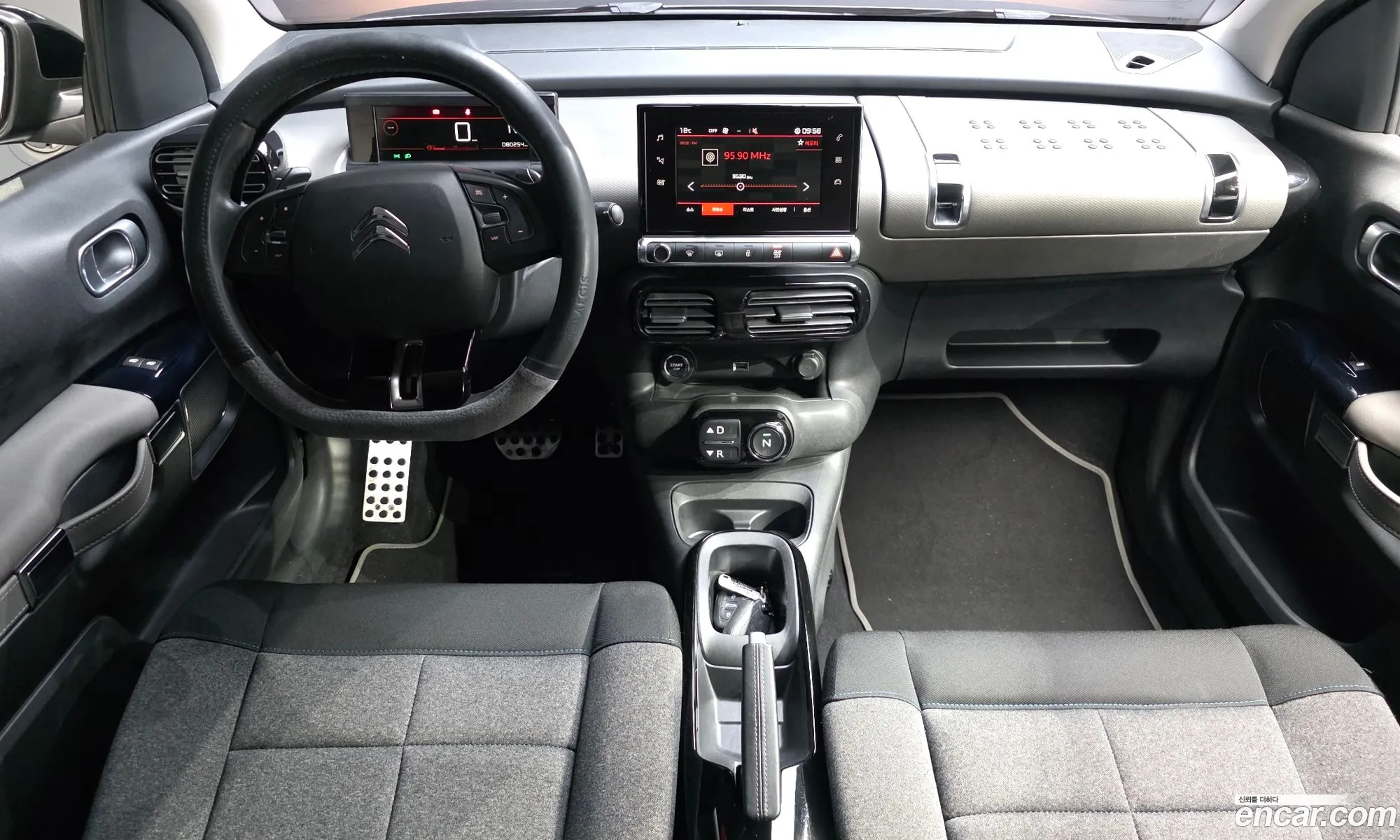 Citroen/DS C4 Cactus 2018 VF70BBHYHKE500182 — 40