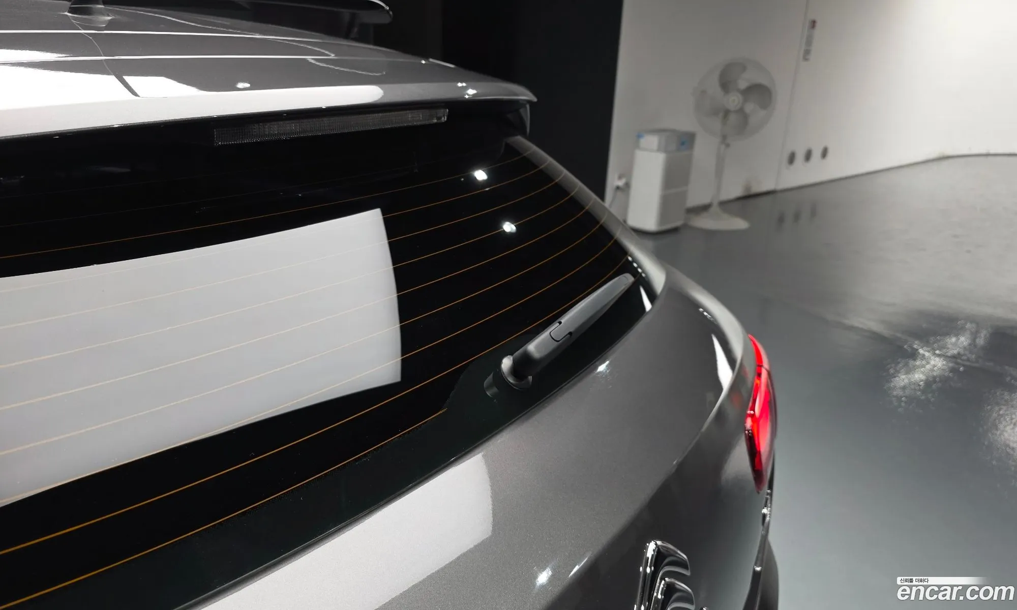 Citroen/DS C4 Cactus 2018 VF70BBHYHKE500182 — 4