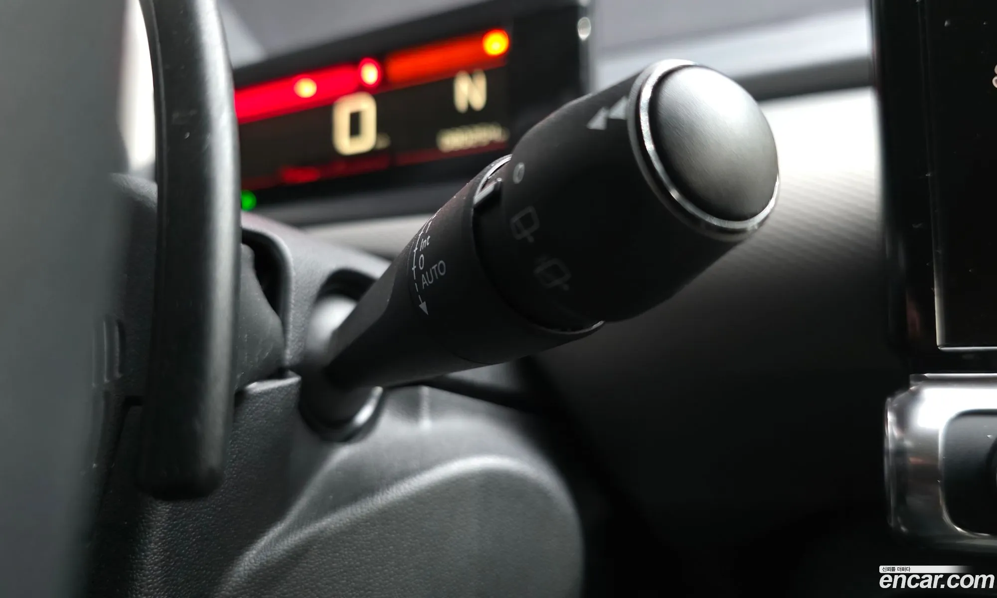 Citroen/DS C4 Cactus 2018 VF70BBHYHKE500182 — 3