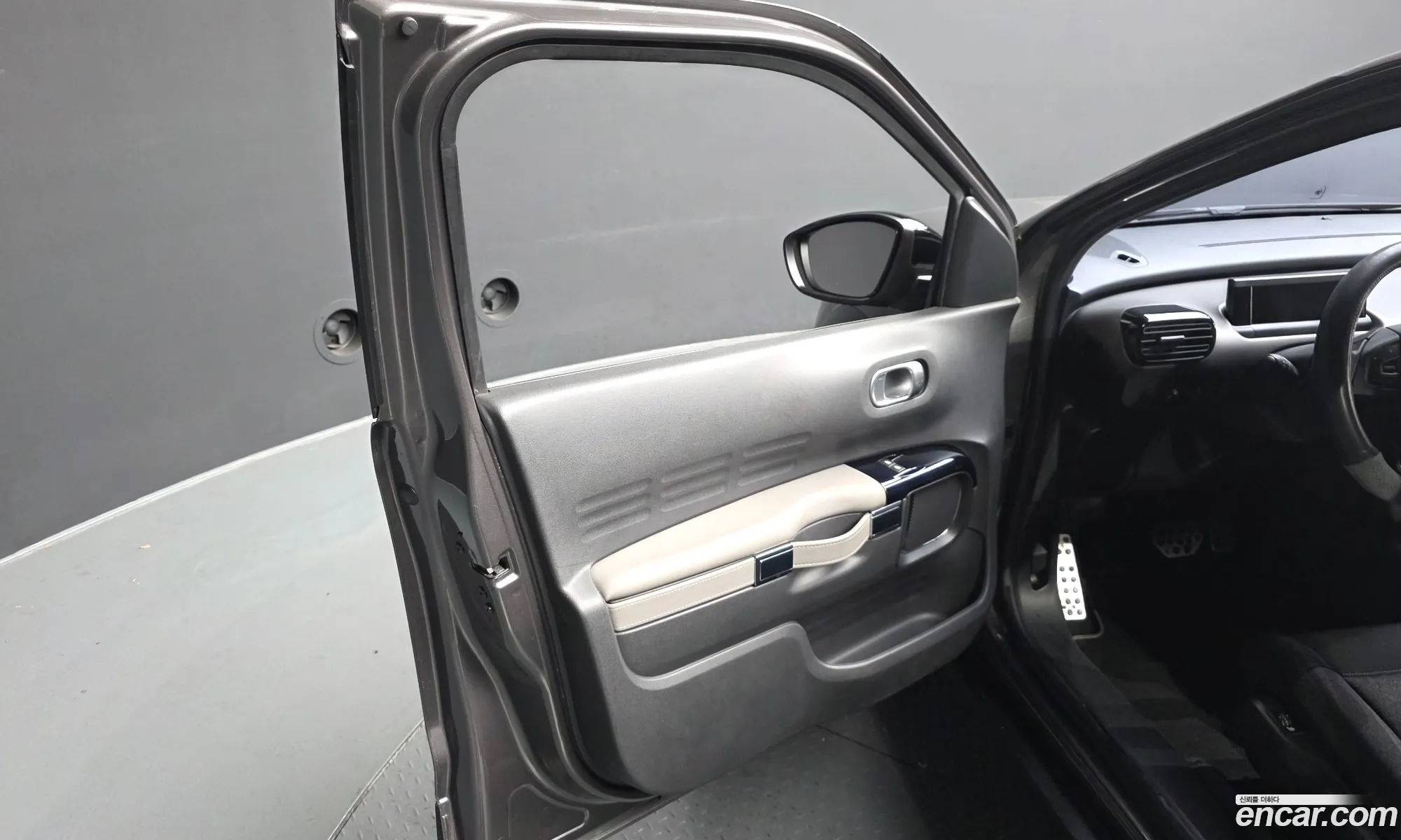 Citroen/DS C4 Cactus 2018 VF70BBHYHKE500182 — 16
