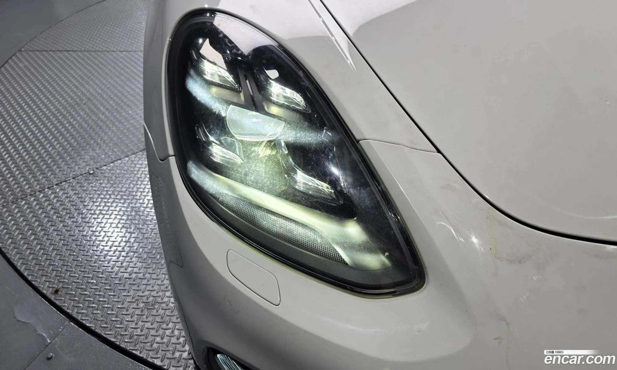 Porsche Panamera 2018 — 29