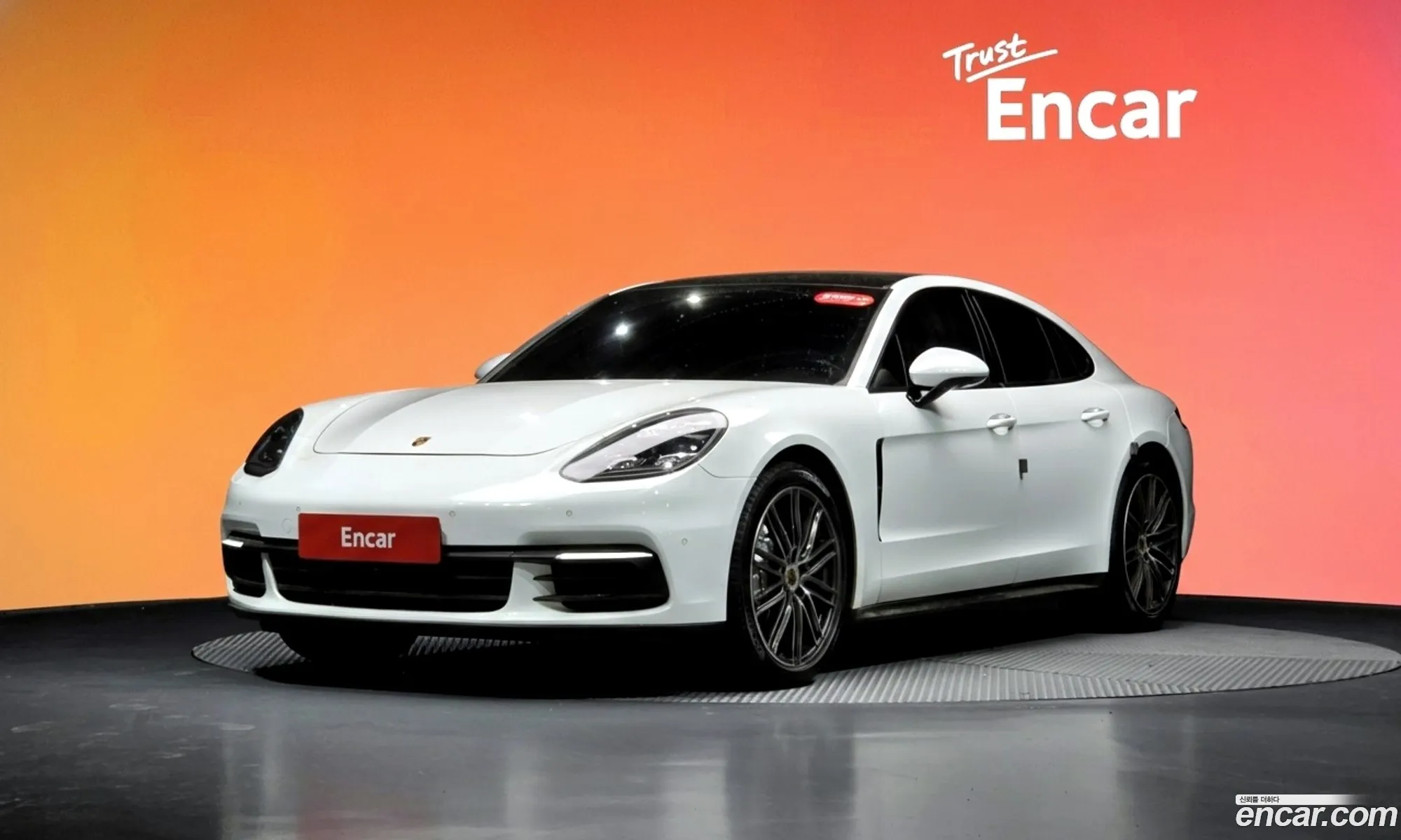 Porsche Panamera 2018 — 16