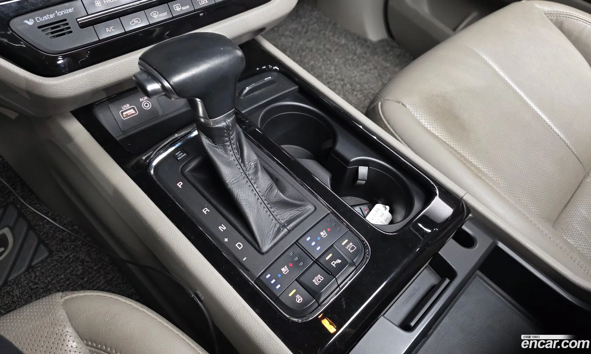 Kia Carnival 2016 — 10