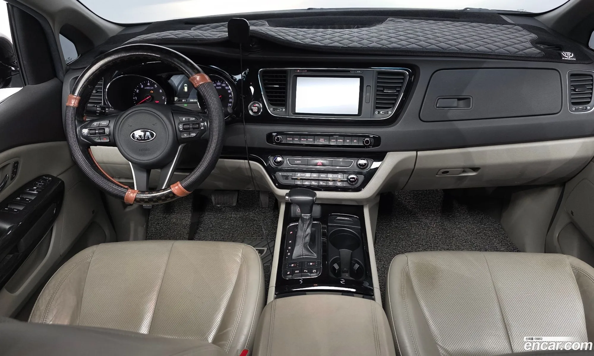 Kia Carnival 2016 — 2