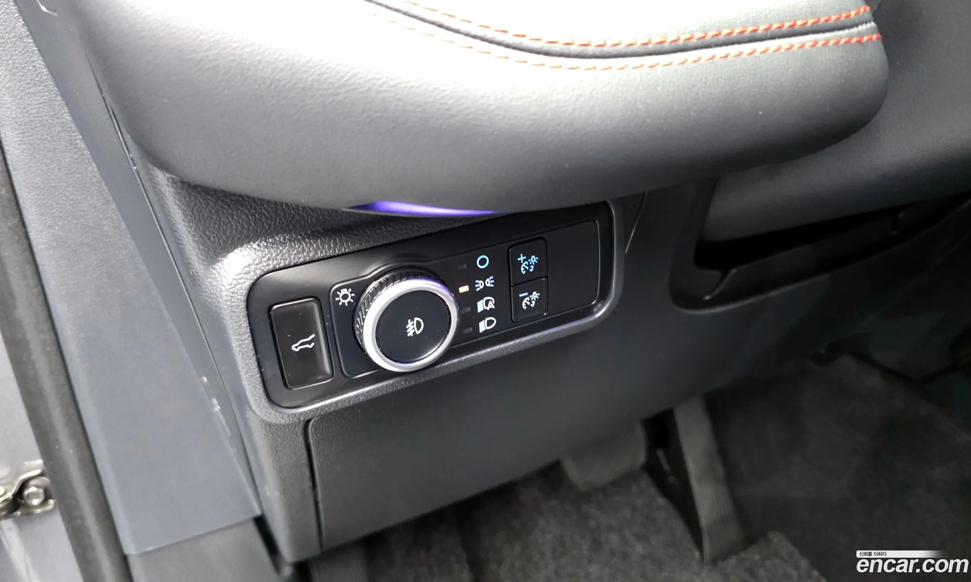 Ford Explorer 6th Gen 2024 1FMUK8KH3SGA73155 — 22