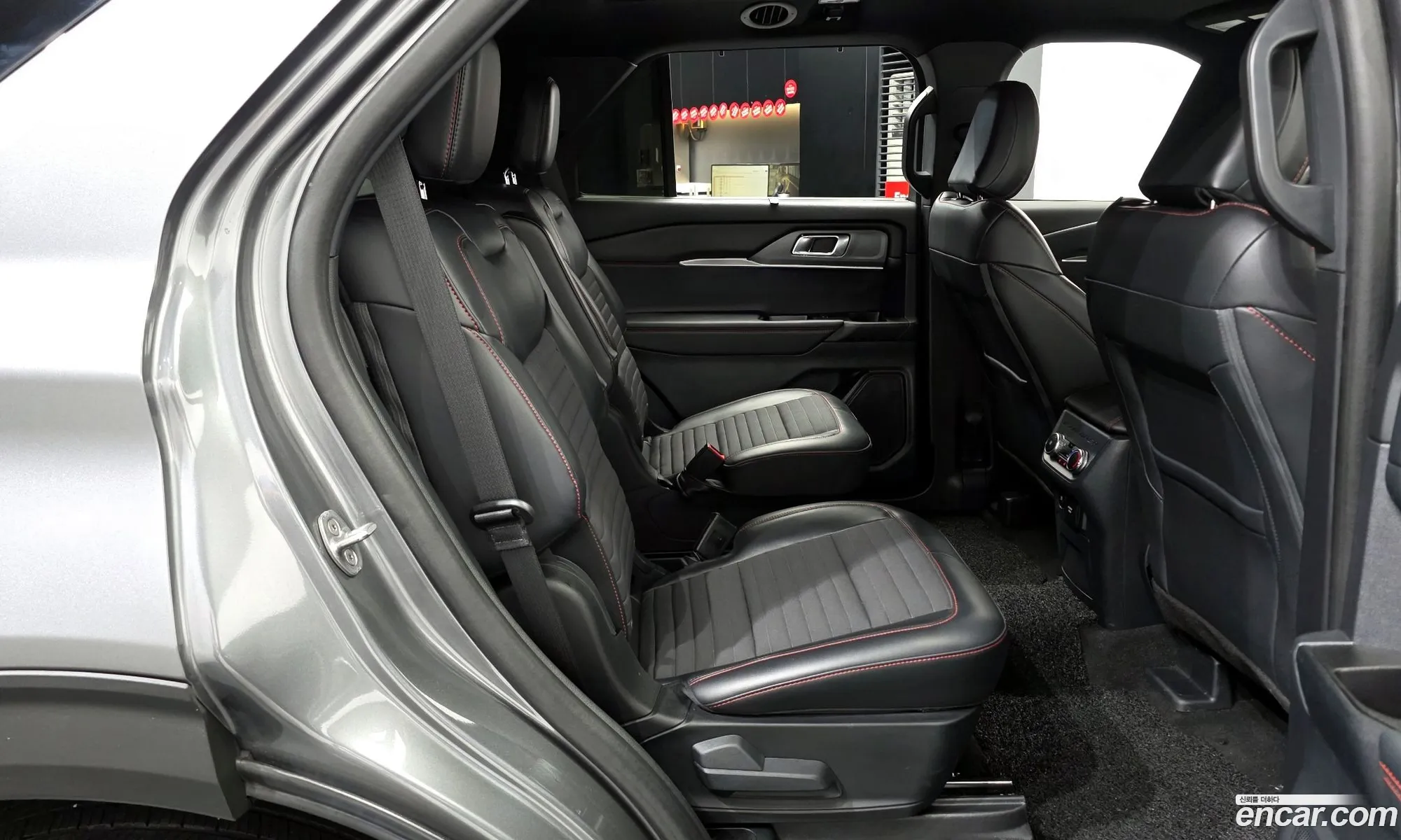 Ford Explorer 6th Gen 2024 1FMUK8KH3SGA73155 — 3
