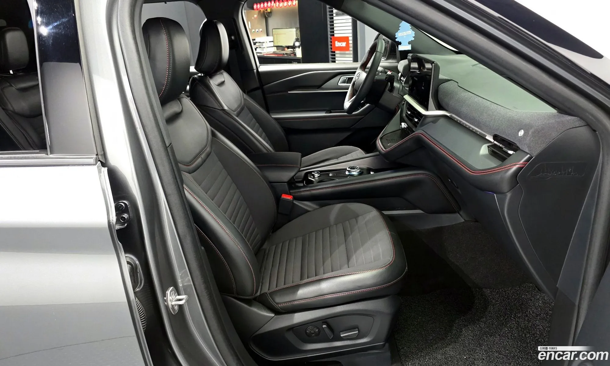 Ford Explorer 6th Gen 2024 1FMUK8KH3SGA73155 — 6