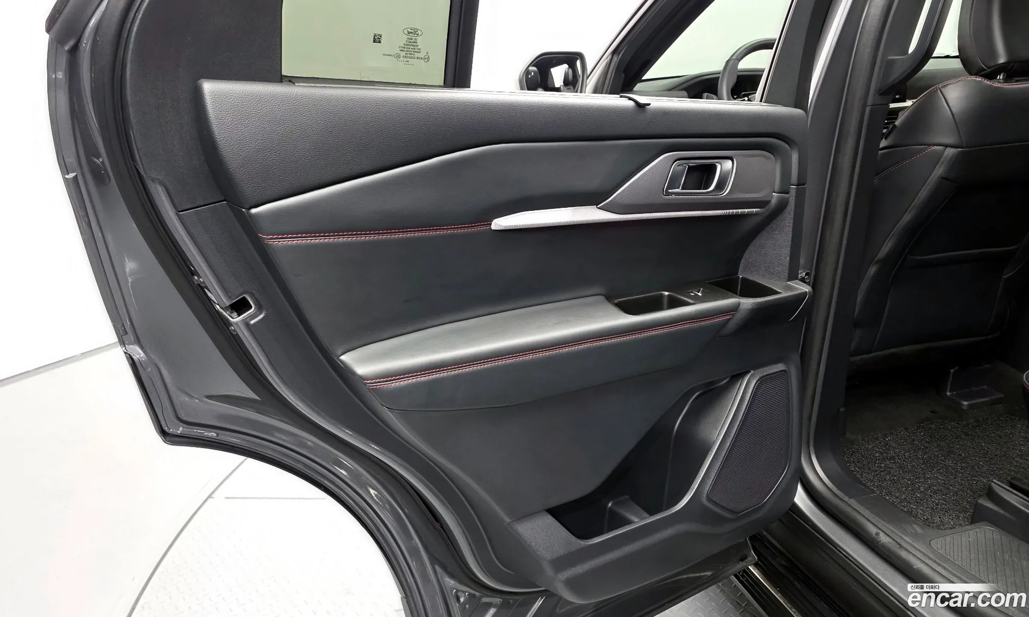 Ford Explorer 6th Gen 2024 1FMUK8KH3SGA73155 — 30
