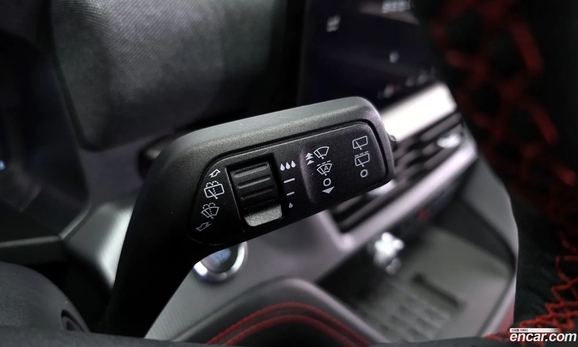 Ford Explorer 6th Gen 2024 1FMUK8KH3SGA73155 — 23