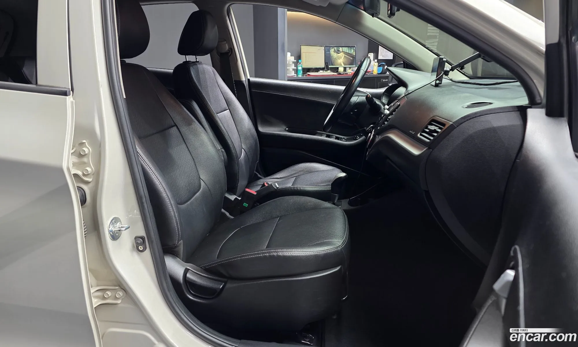 Kia Morning 2014 — 26
