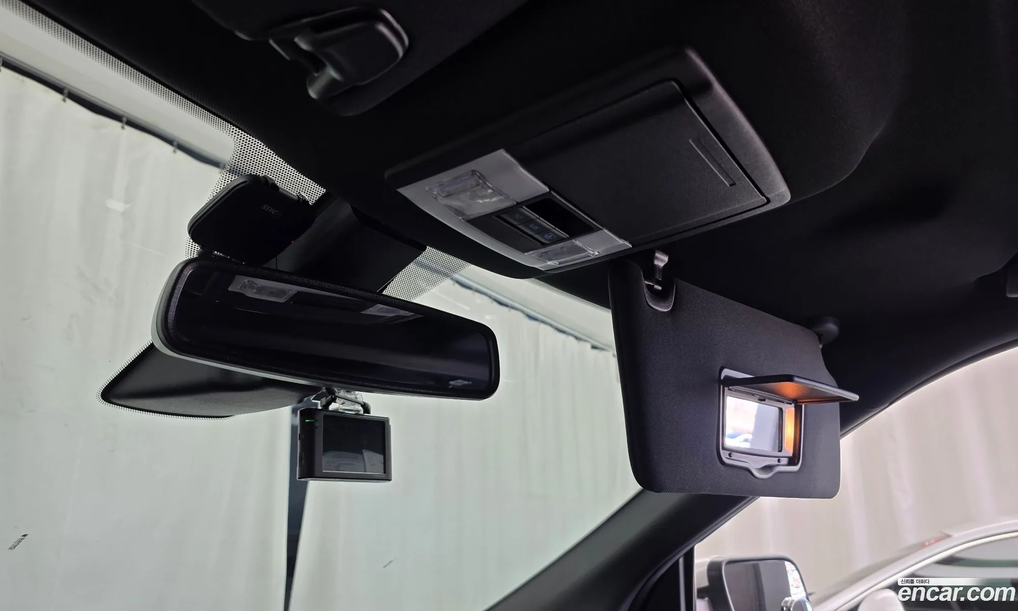 Ford Explorer 2018 1FM5K8FH8JGC37805 — 13