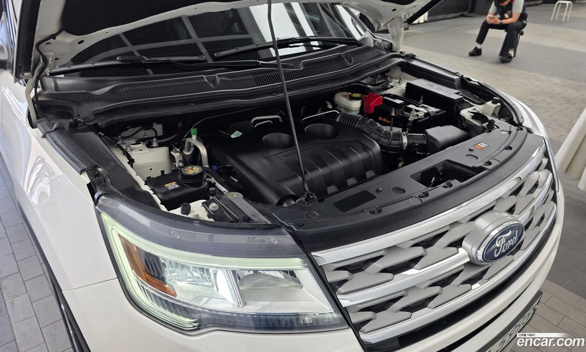 Ford Explorer 2018 1FM5K8FH8JGC37805 — 6
