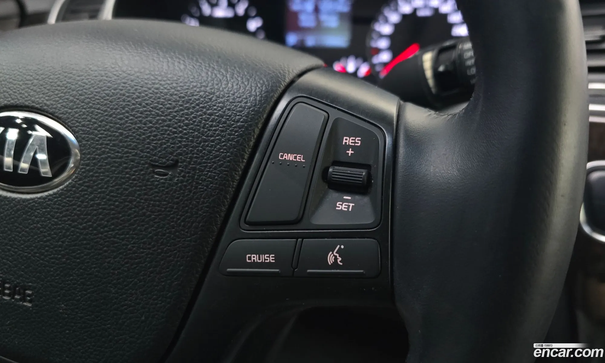 Kia K7 2013 — 16
