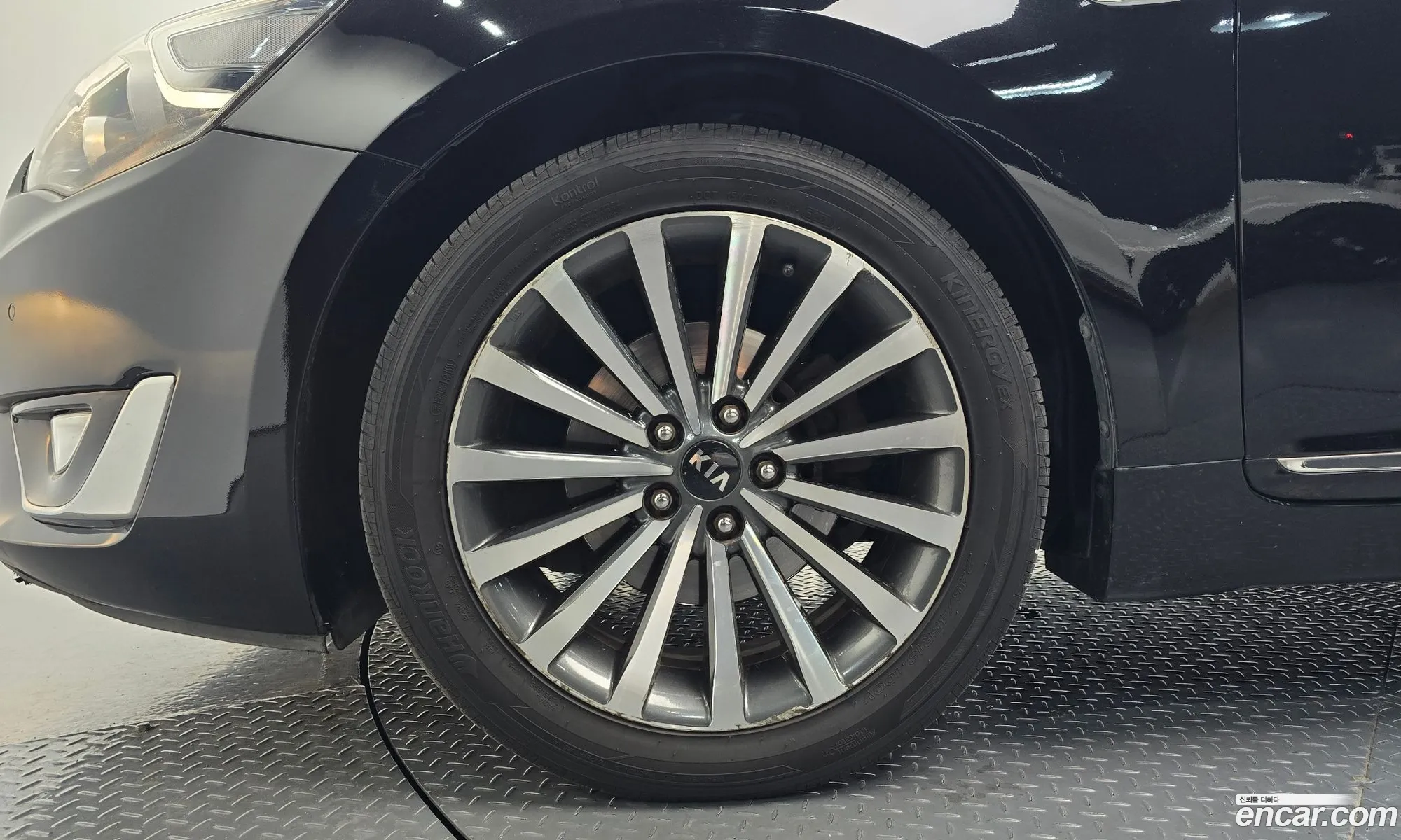 Kia K7 2013 — 17