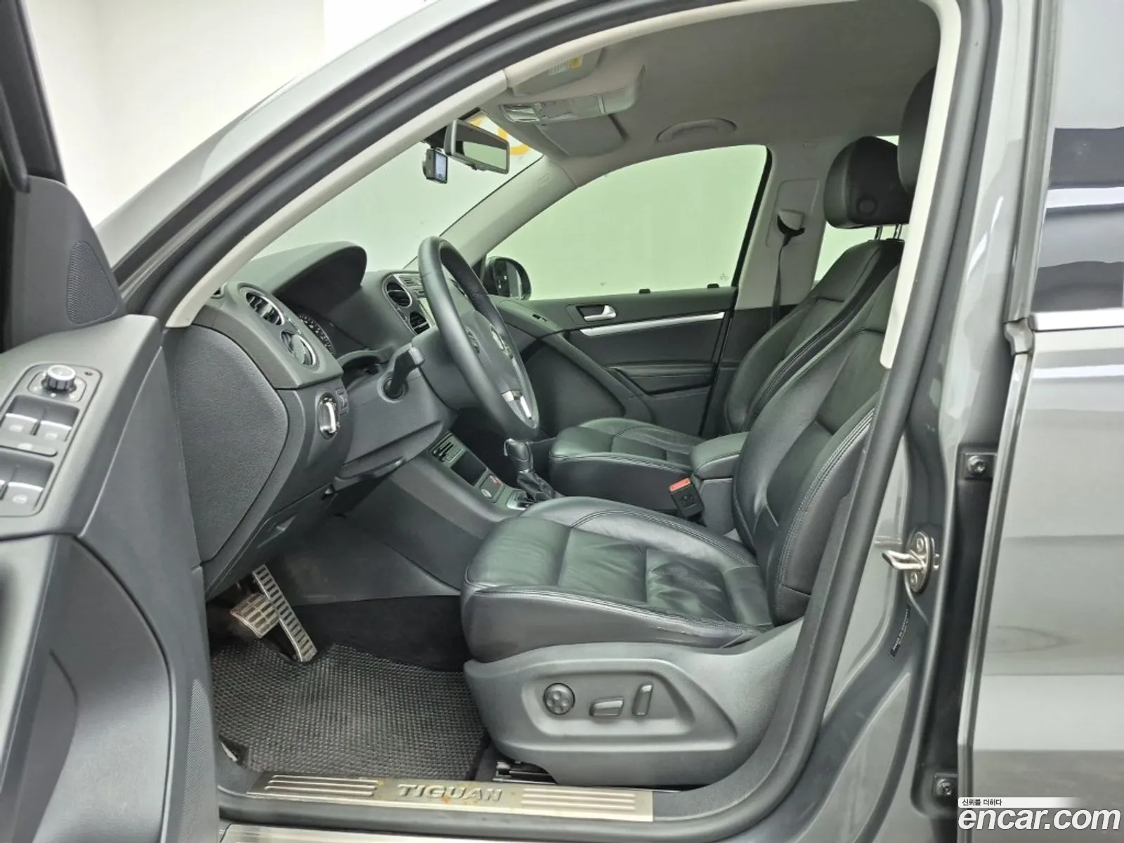 Volkswagen Tiguan 2014 — 11