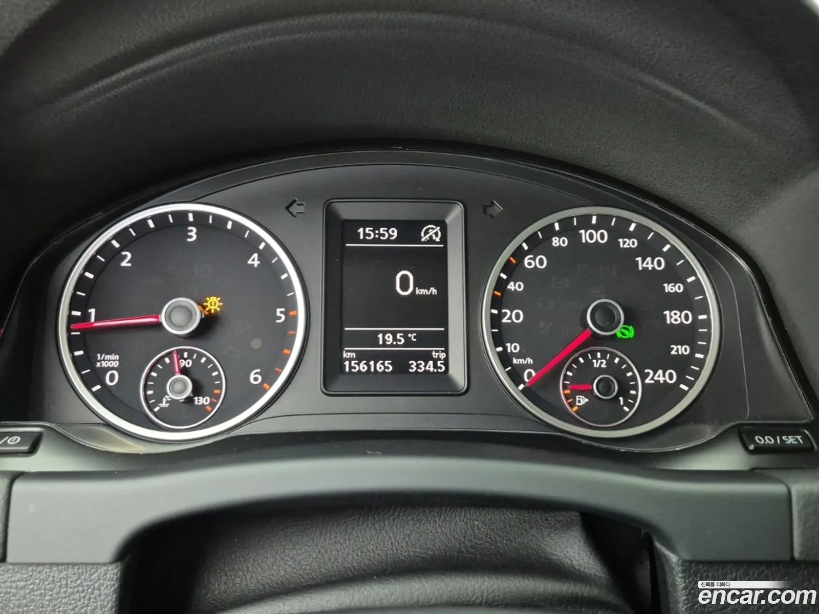 Volkswagen Tiguan 2014 — 15