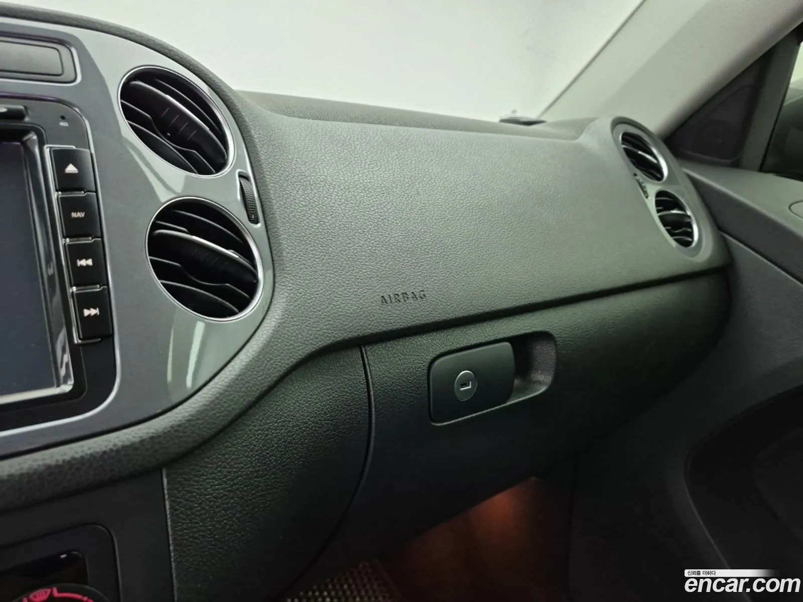 Volkswagen Tiguan 2014 — 10