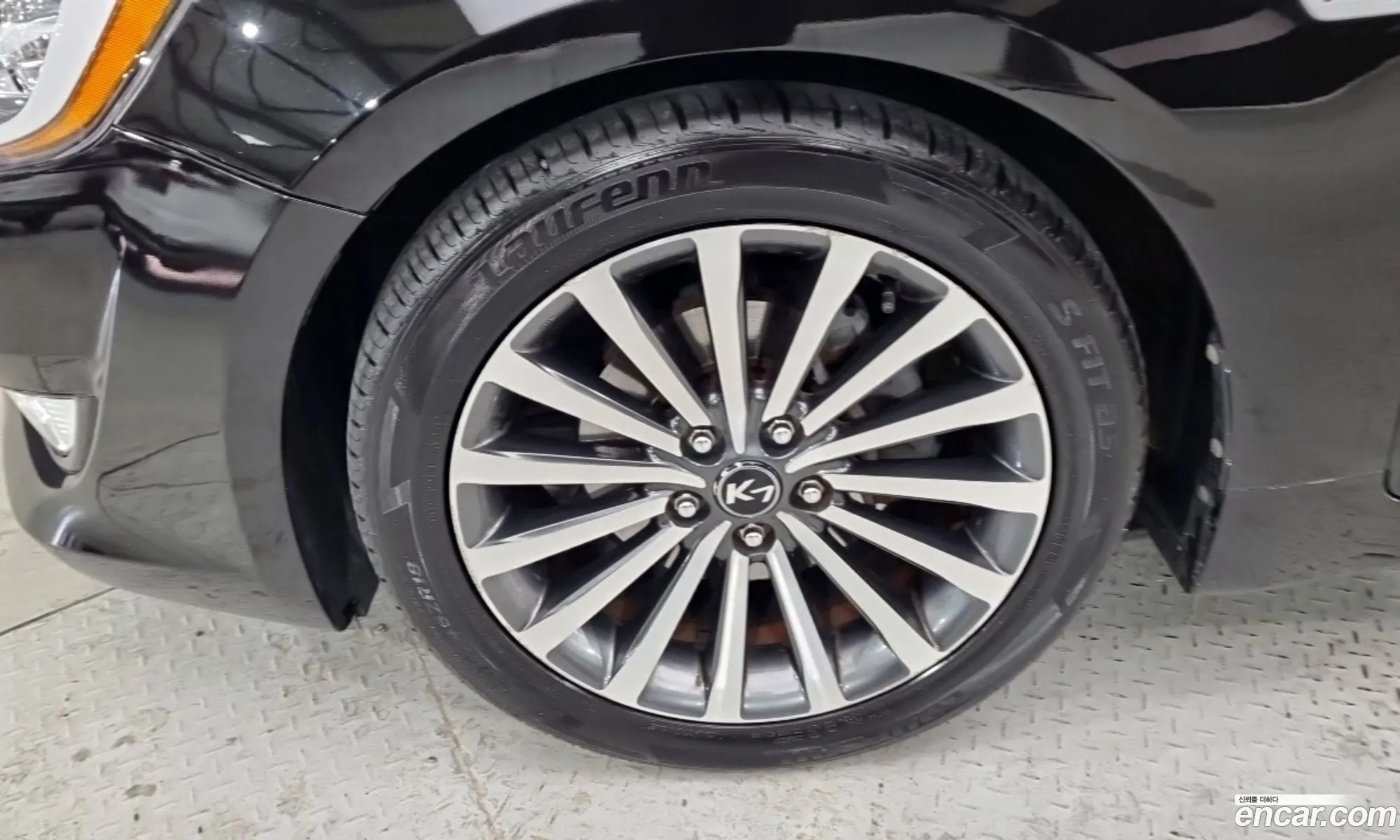 Kia K7 2011 — 13