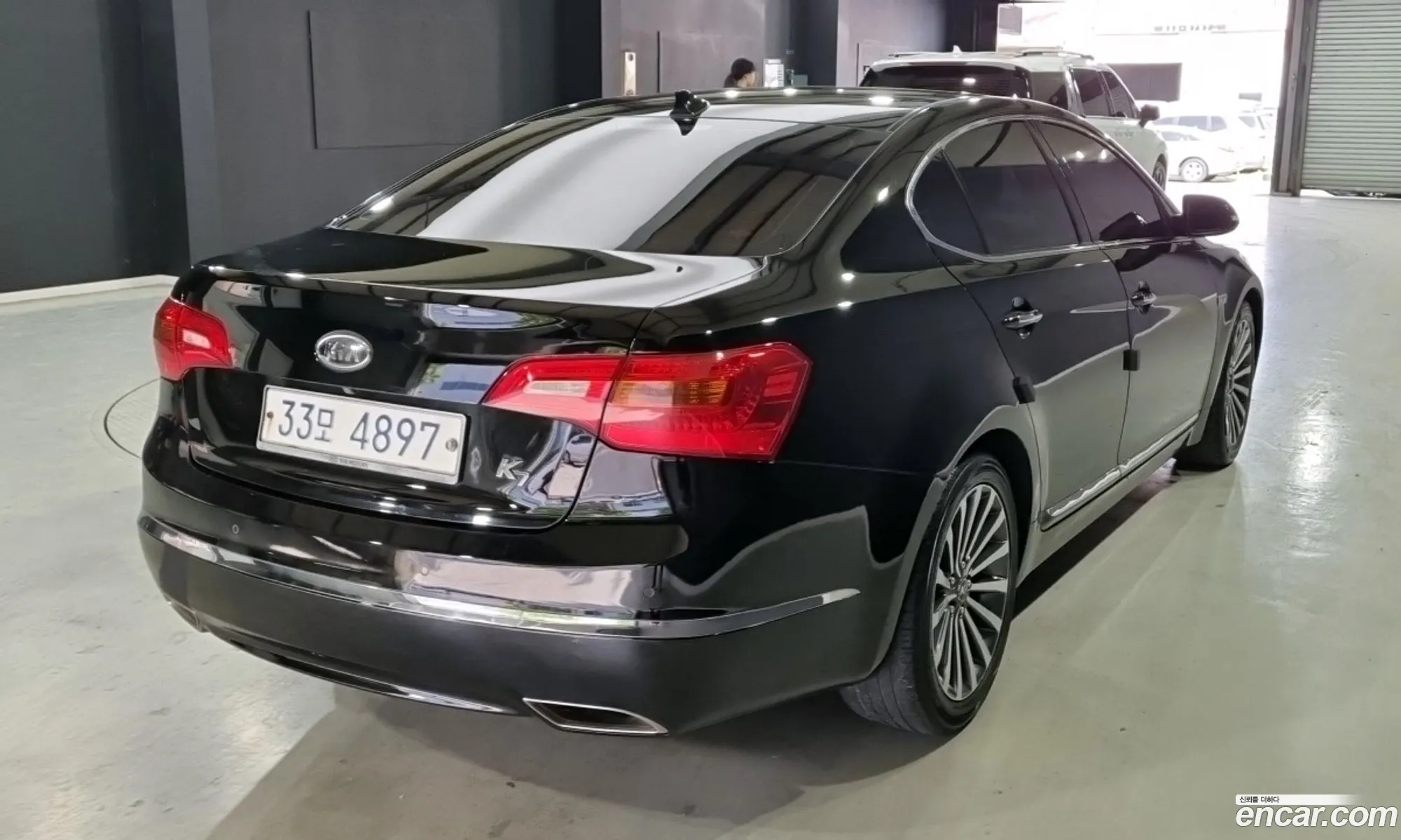 Kia K7 2011 — 16