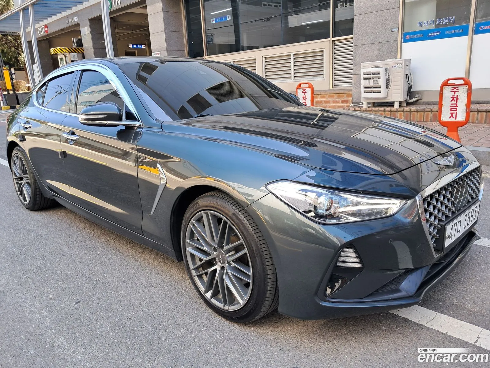 Genesis G70 2018 — 2