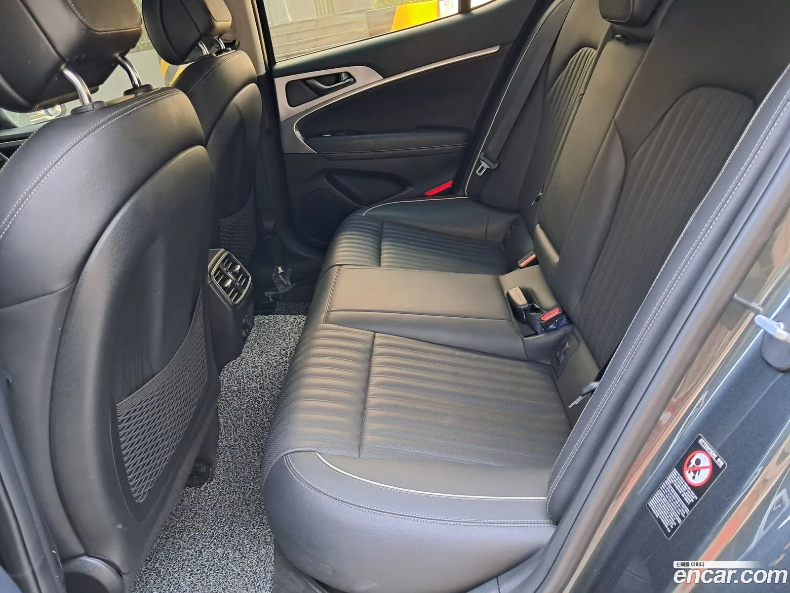 Genesis G70 2018 — 13