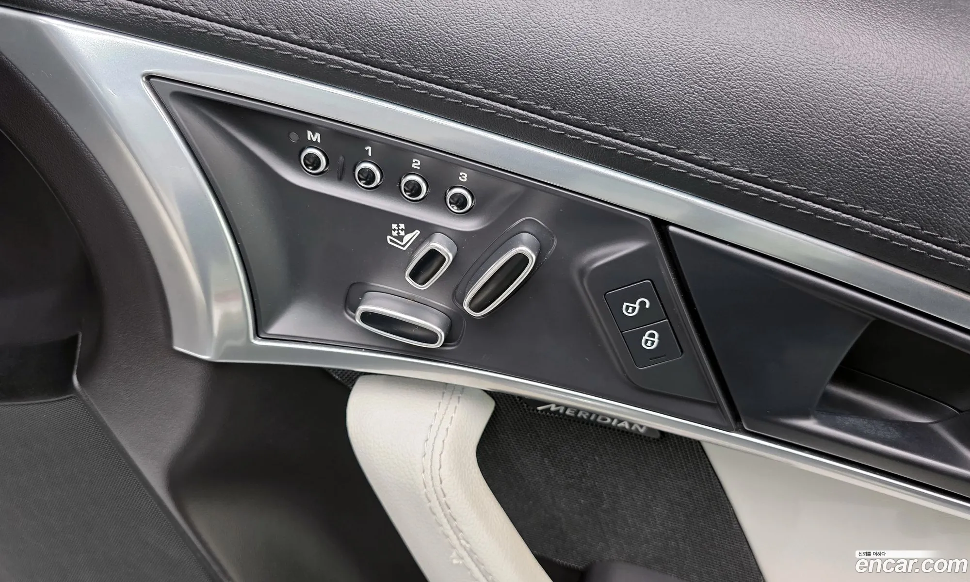 Jaguar F-Type 2018 SAJDB5BX0KCK56774 — 9