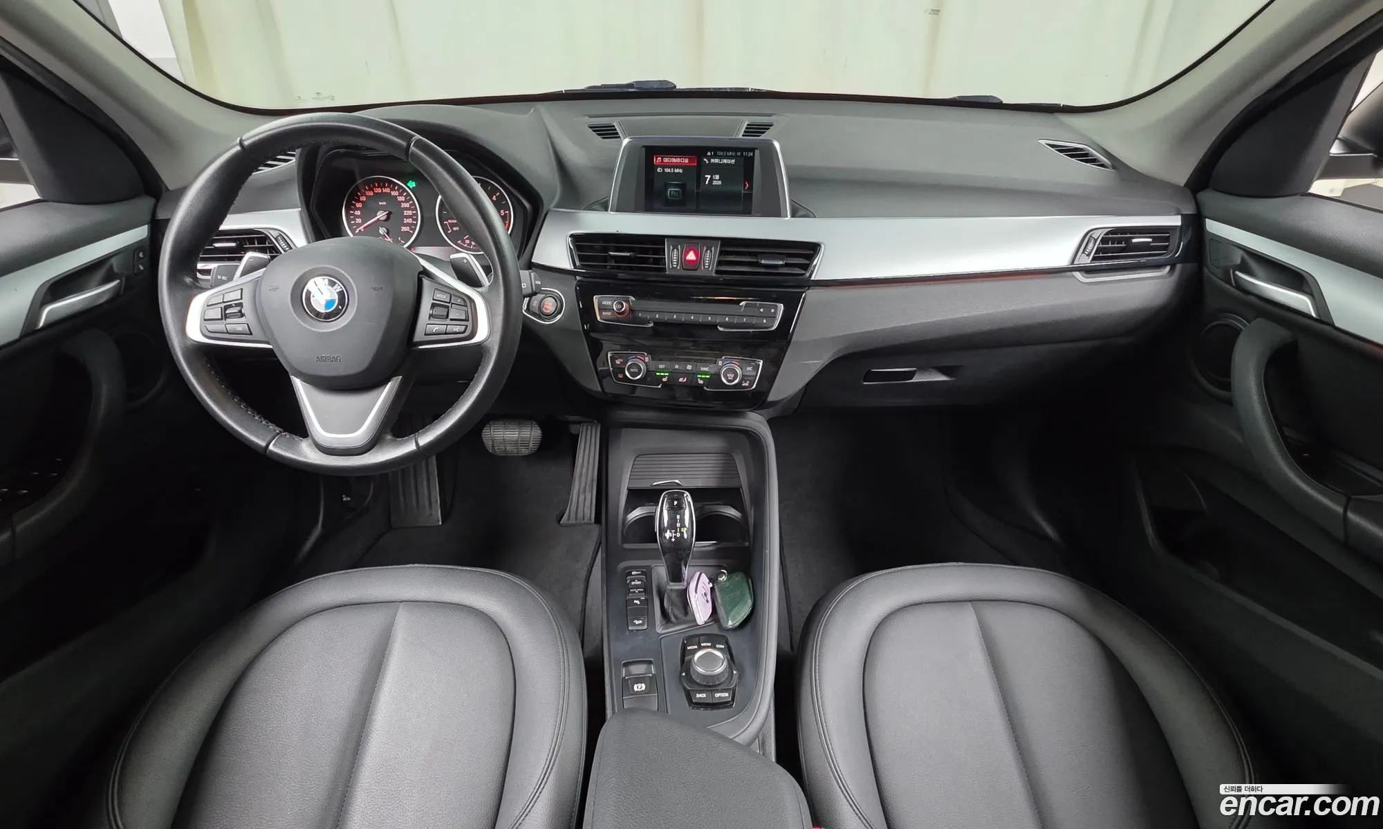 BMW X1 2018 WBAJJ1109JEF62392 — 4